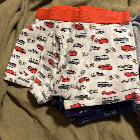 15 pairs of Cat and Jack boxers - Picture 2 of 5